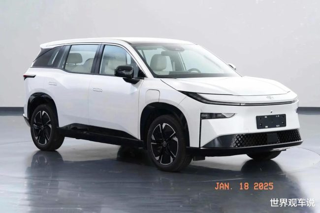 丰田又出全新SUV，15万，配L3级自动驾驶，技术再突破，太香了